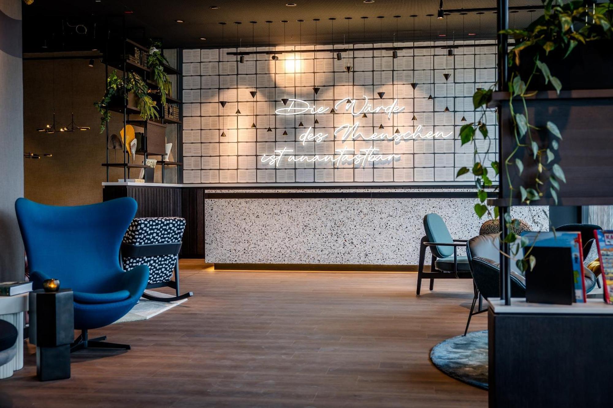 Motel One Karlsruhe Exterior foto